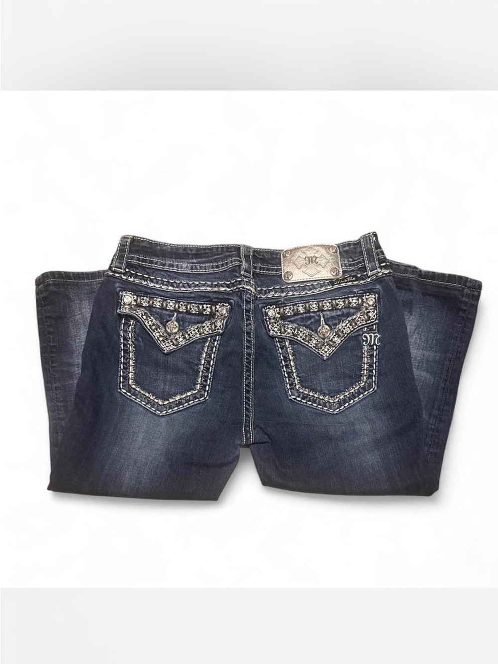 🔥 MISS ME Rhinestone Back Pocket Cropped Jeans 🔥